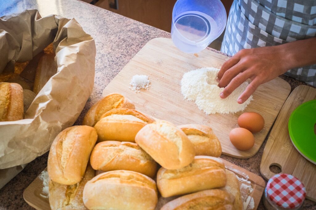 usaha roti rumahan
